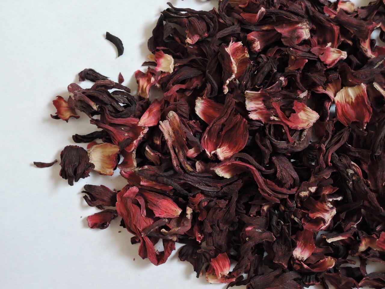 What Hibiscus Flowers Can You Use to Make Tea?