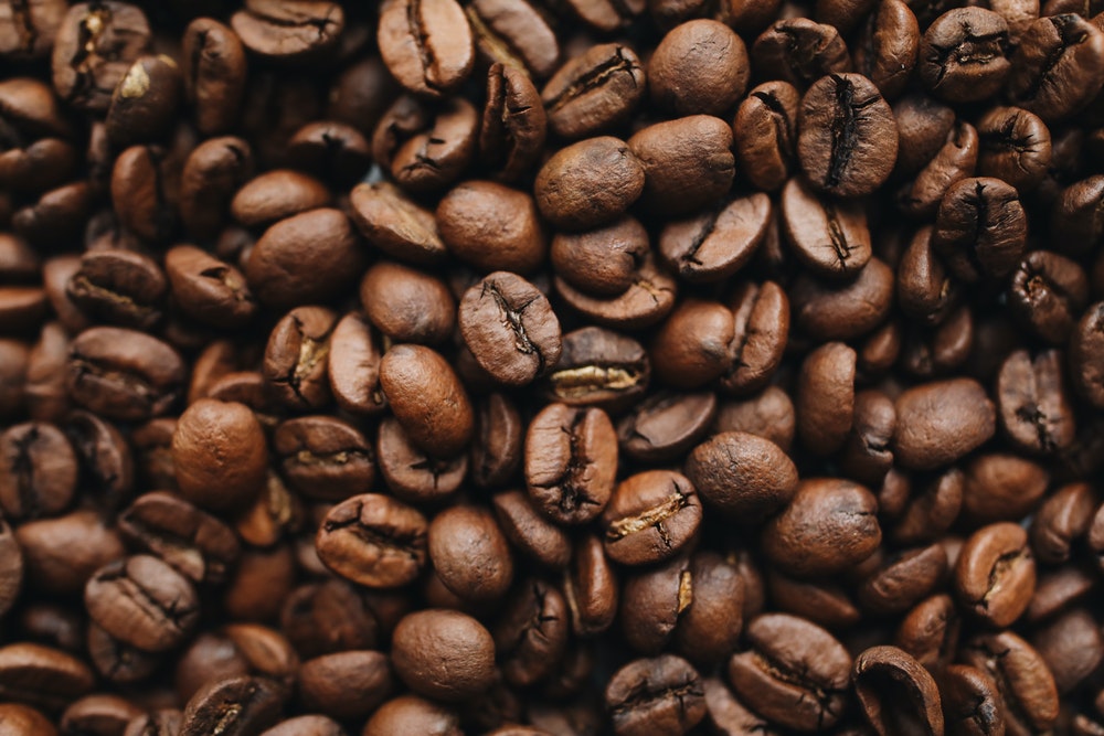 what is the difference between decaf and regular coffee